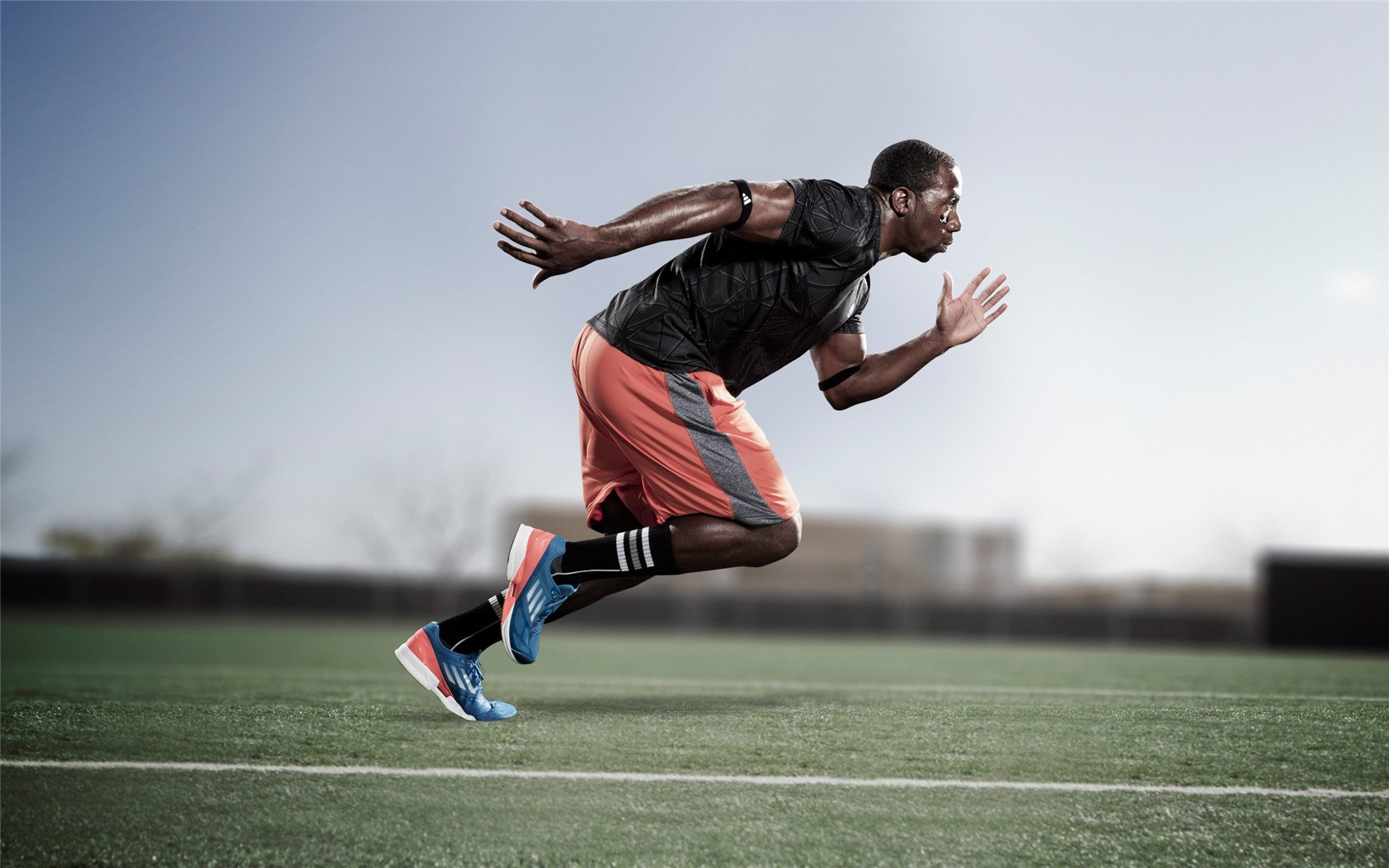 50米蛙泳巅峰对决 覃海洋不留遗憾,游泳运动员覃海洋